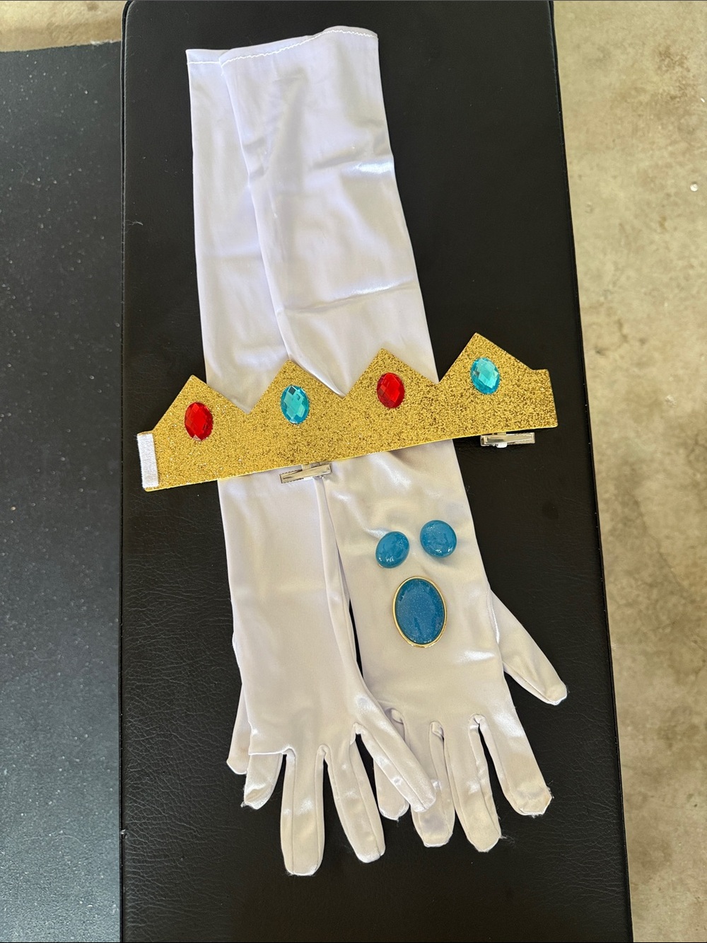 Princess Peach Costume Accessories